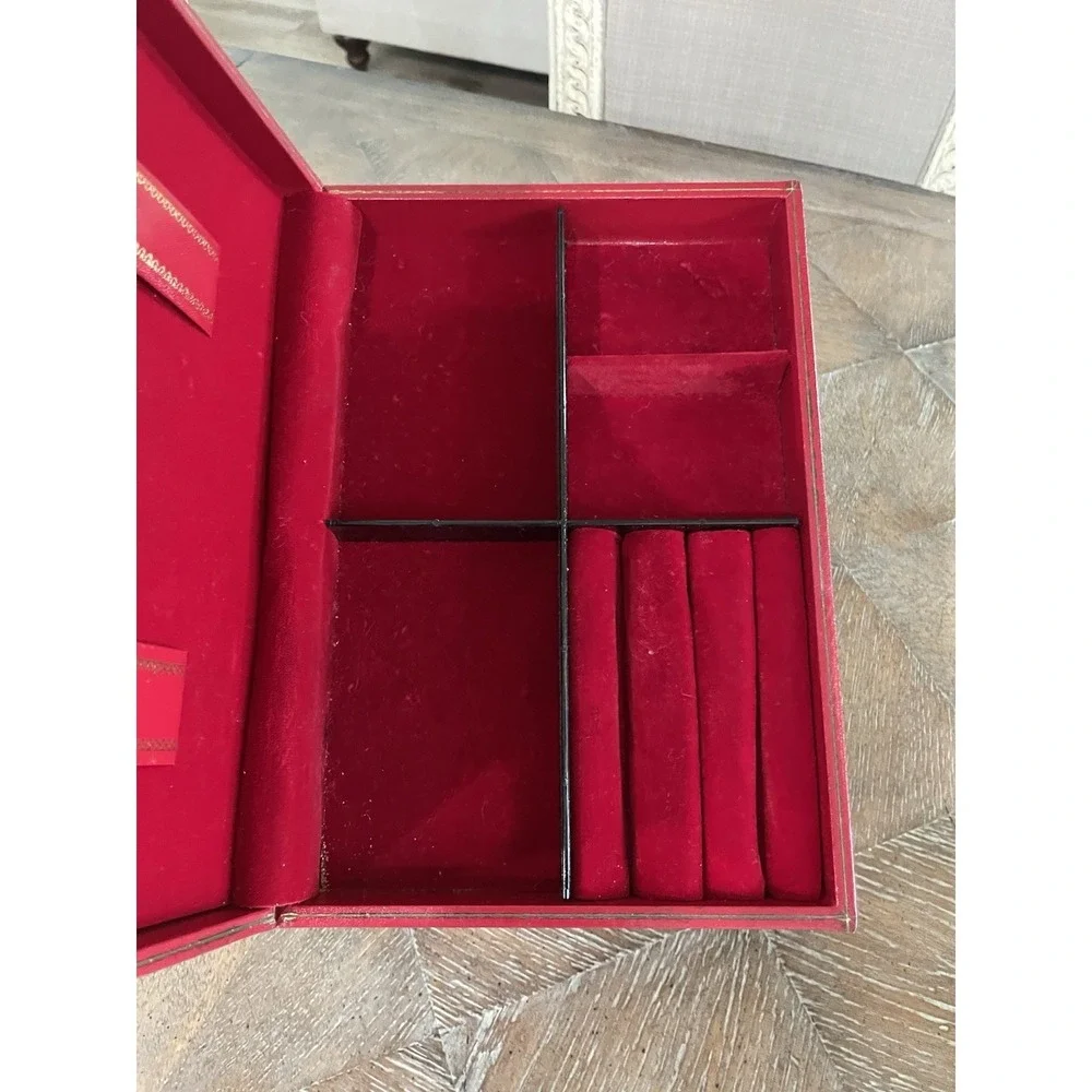 Vtg Red Leather Swank Men's Valet Cufflink Jewelry Box Sweden Fleur de Lis Crest